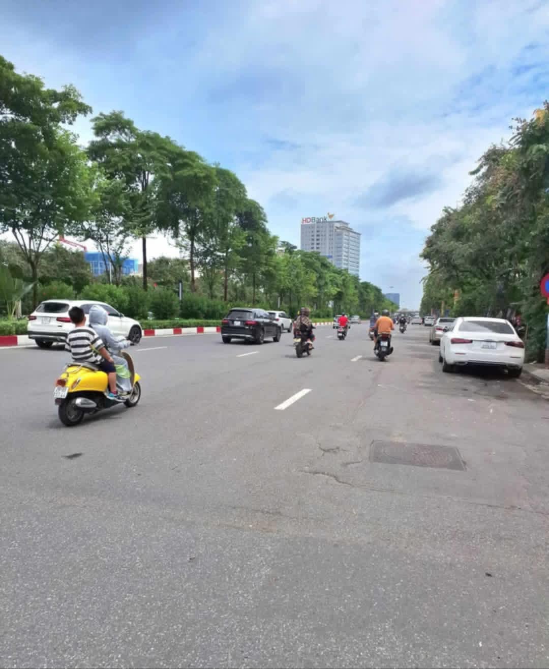 BÁN GẤP NHÀ VĂN CAO PHỐ VIP BA ĐÌNH GIÁP DANH TÂY HỒ Ô TÔ TRÁNH KD, VỈA HÈ 45M X 5 TẦNG 17,5 TỶ